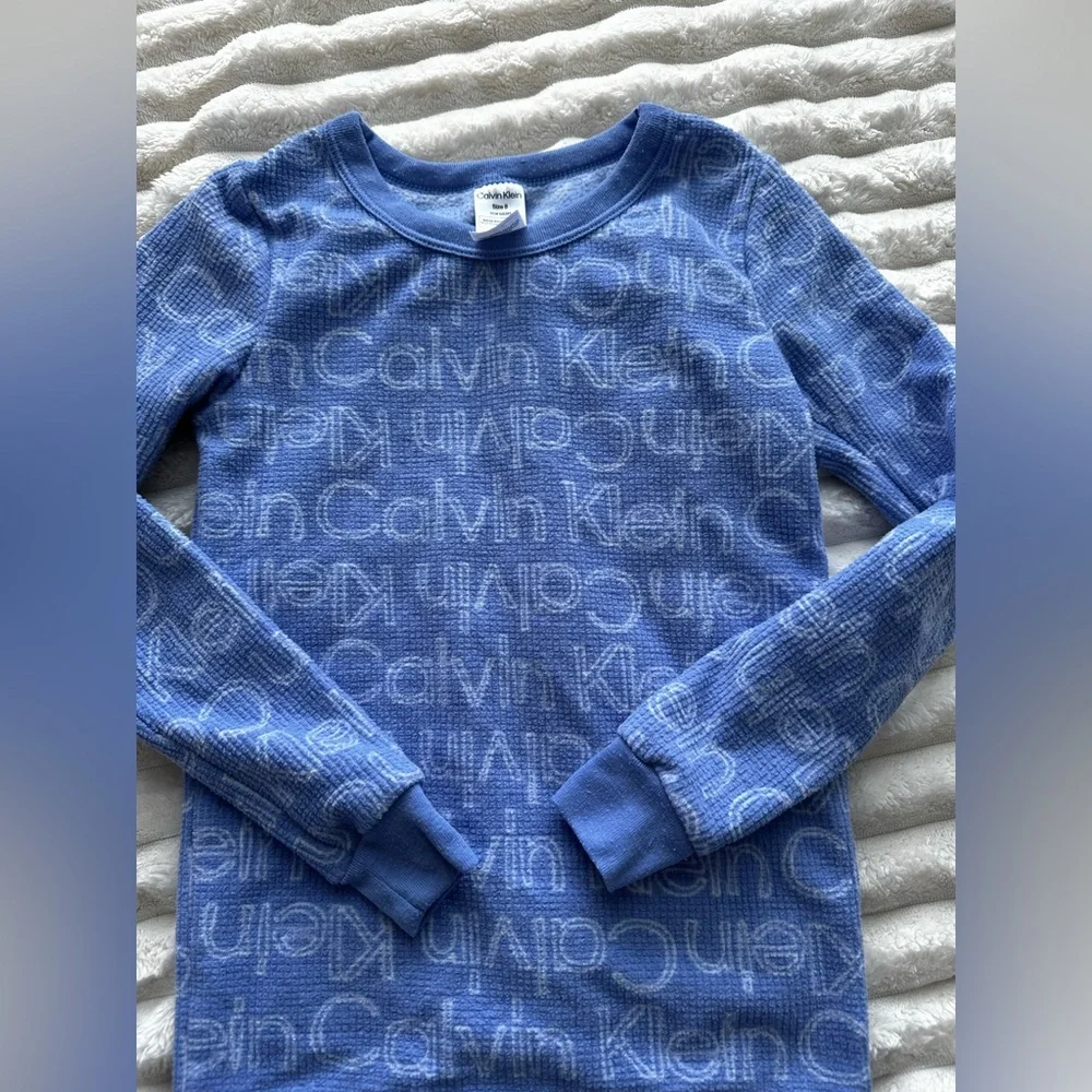 Calvin Klein size 8 pajama top